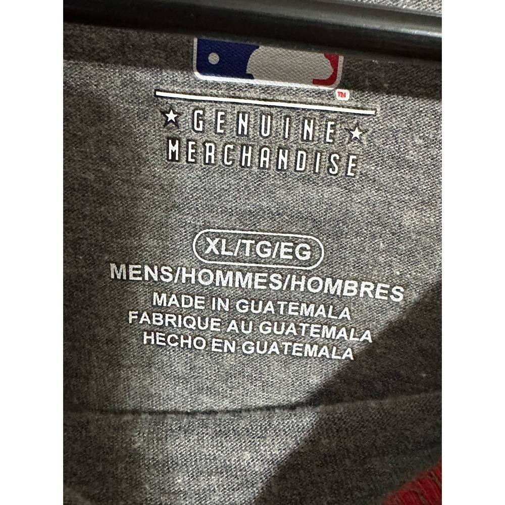 Cleveland Indians size XL -Men’s - Picture 2 of 2